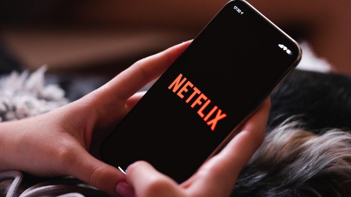 Série canadense com aprovação perfeita ganha segunda temporada na Netflix